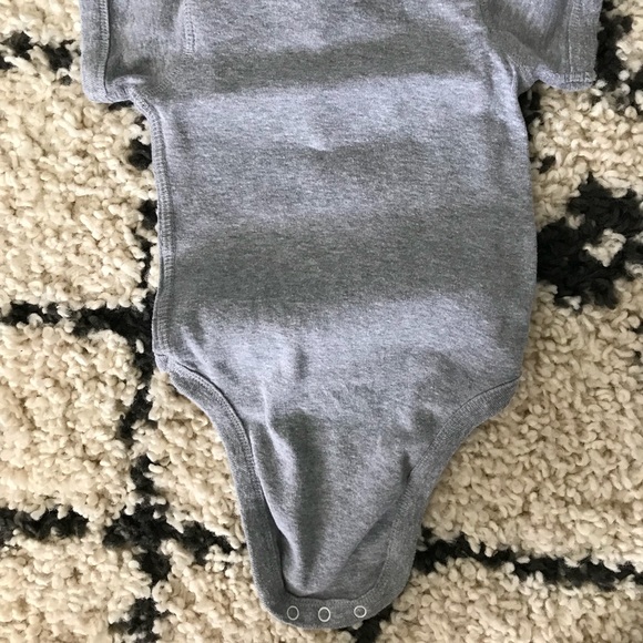 Baby onesie - Picture 2 of 2